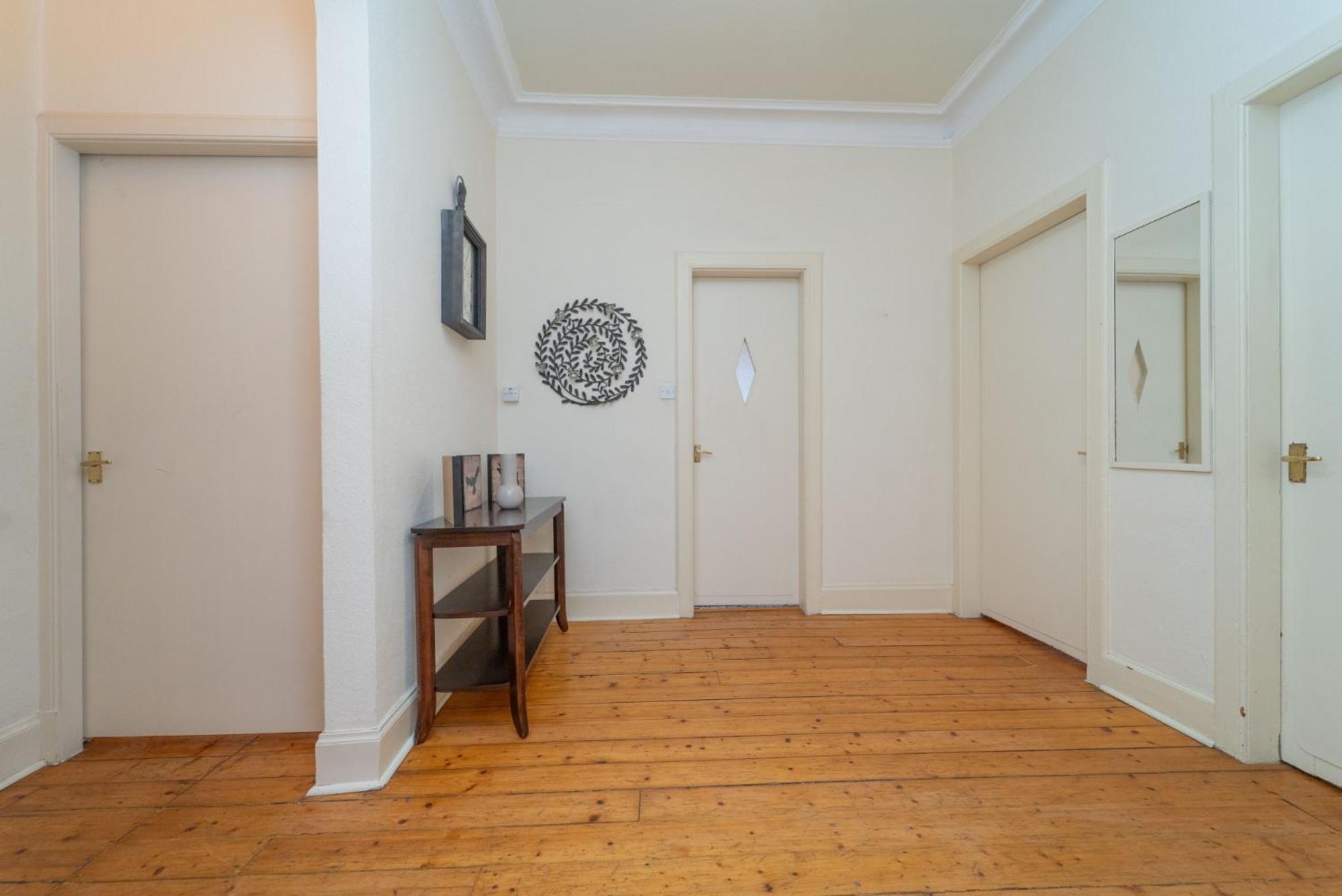 Large City Corner Apartment Эдинбург Экстерьер фото