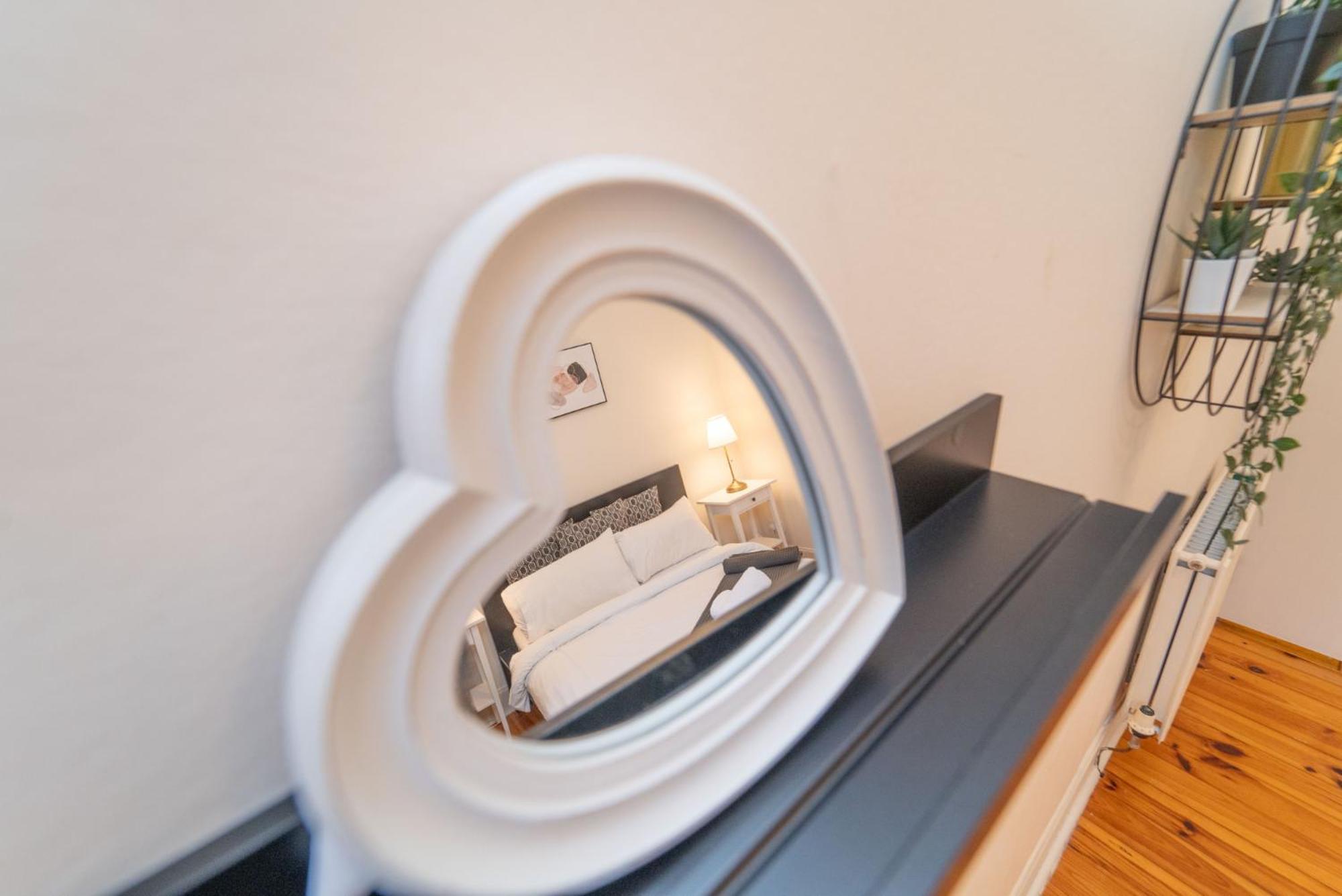 Large City Corner Apartment Эдинбург Экстерьер фото